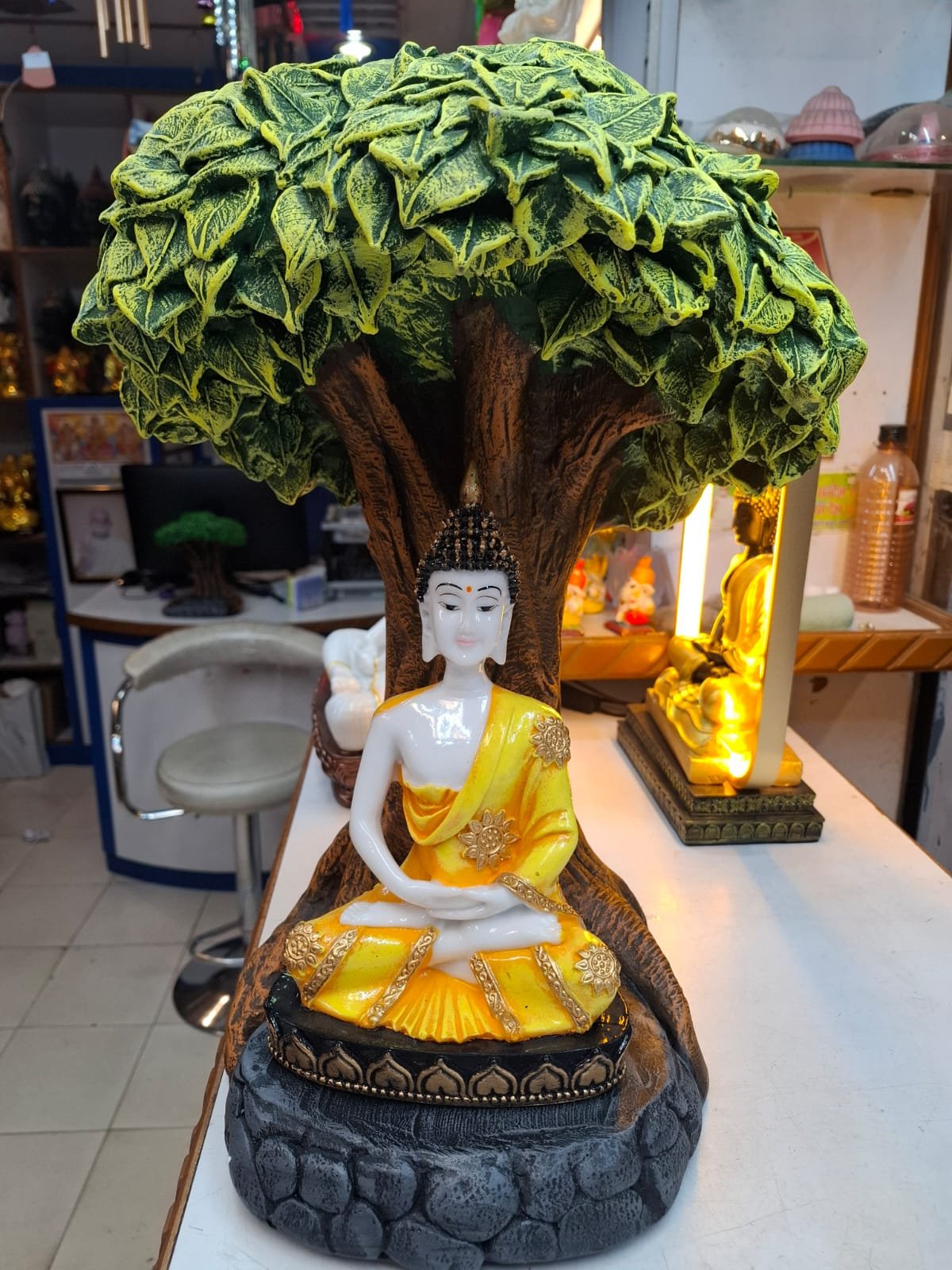 Idols & Statues 18