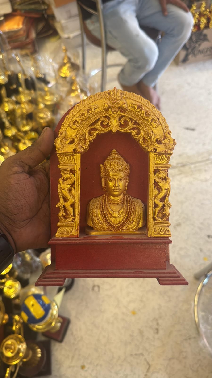 Idols & Statues 70